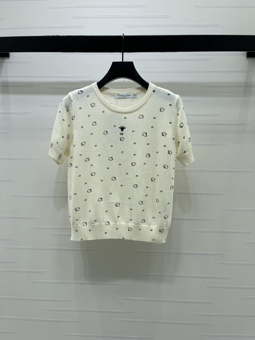 Women's short sleeves